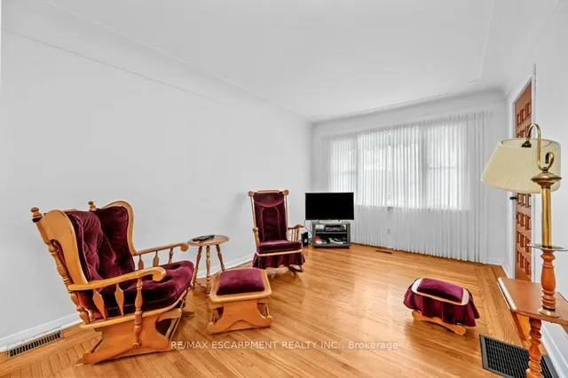Additional property image - 91 Province St