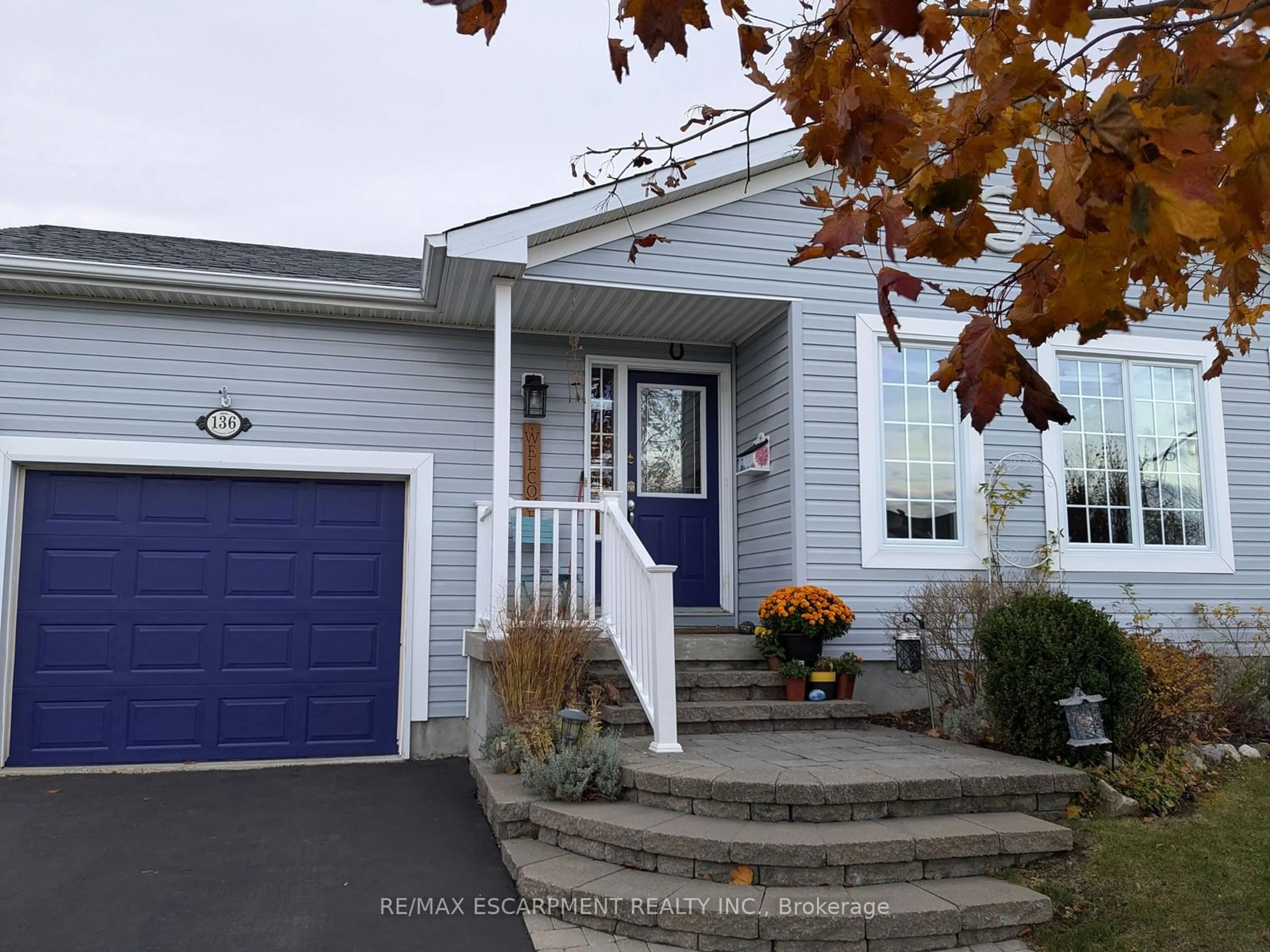 Home with vinyl exterior material, street for 136 Glenariff Dr, Hamilton Ontario L8B 1A5