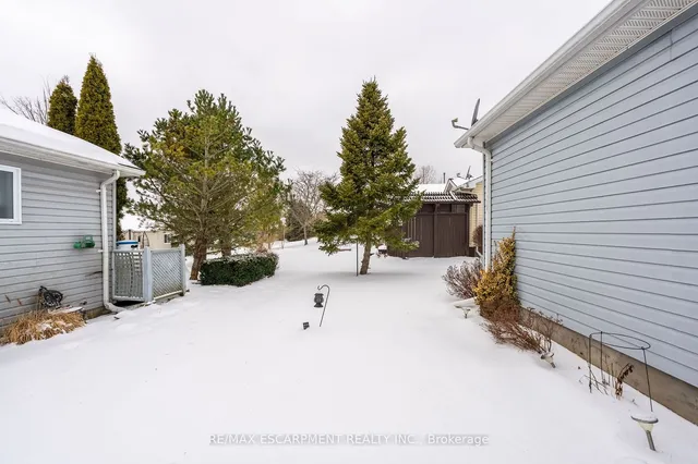 Additional property image - 136 Glenariff Dr