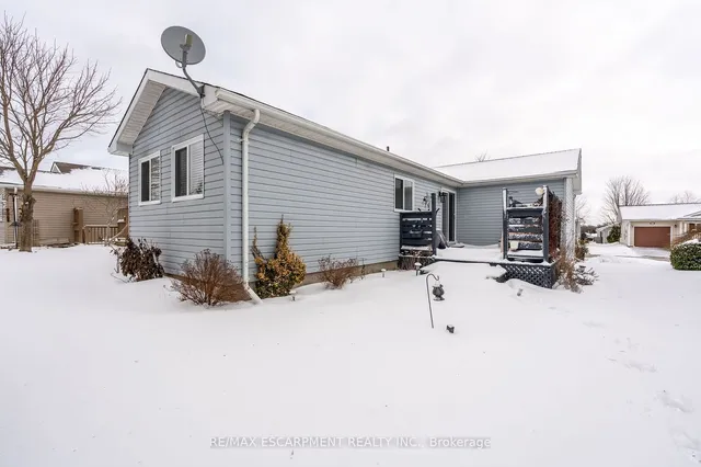 Additional property image - 136 Glenariff Dr