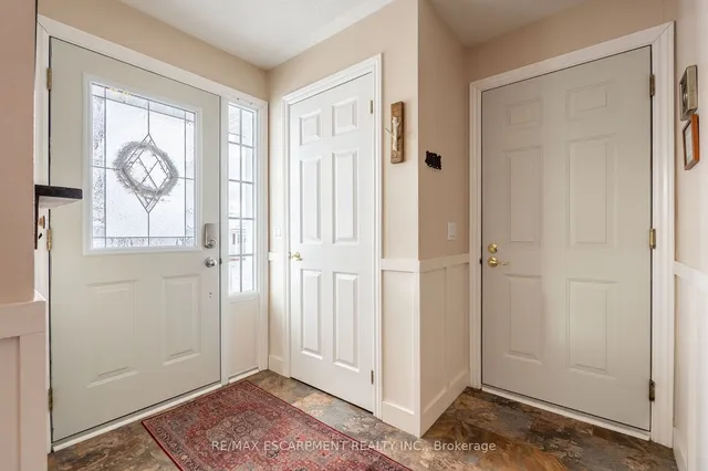 Additional property image - 136 Glenariff Dr