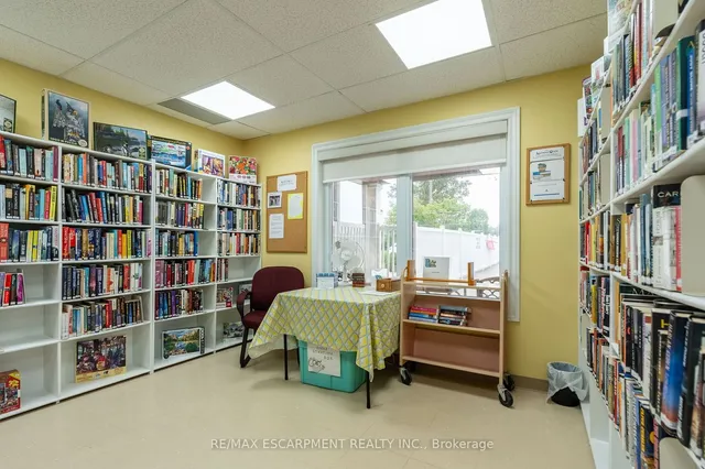 Additional property image - 136 Glenariff Dr