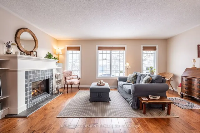 Additional property image - 136 Glenariff Dr