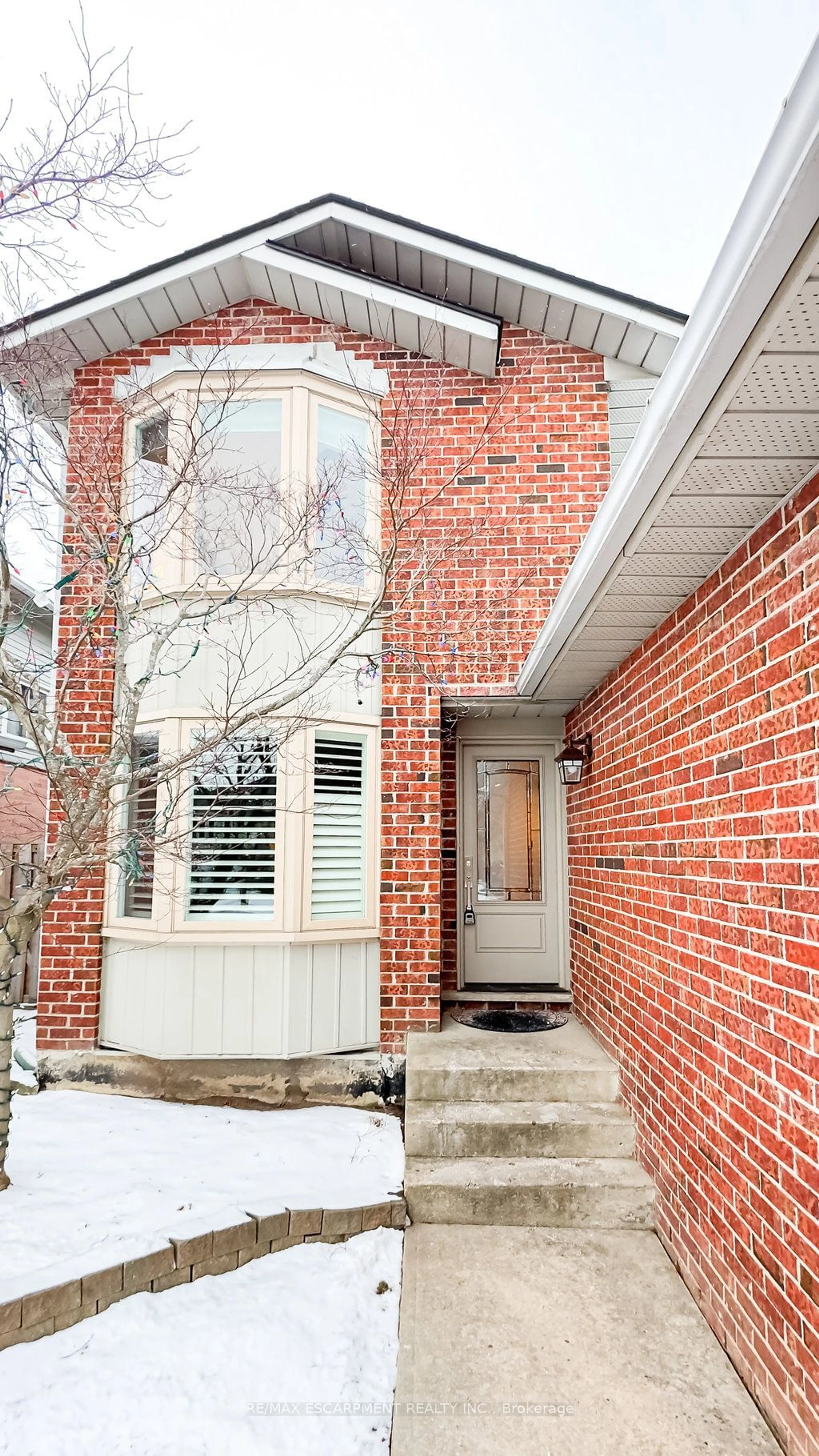 Home with brick exterior material, street for 22 Beachgrove Cres, Hamilton Ontario L8J 2N8