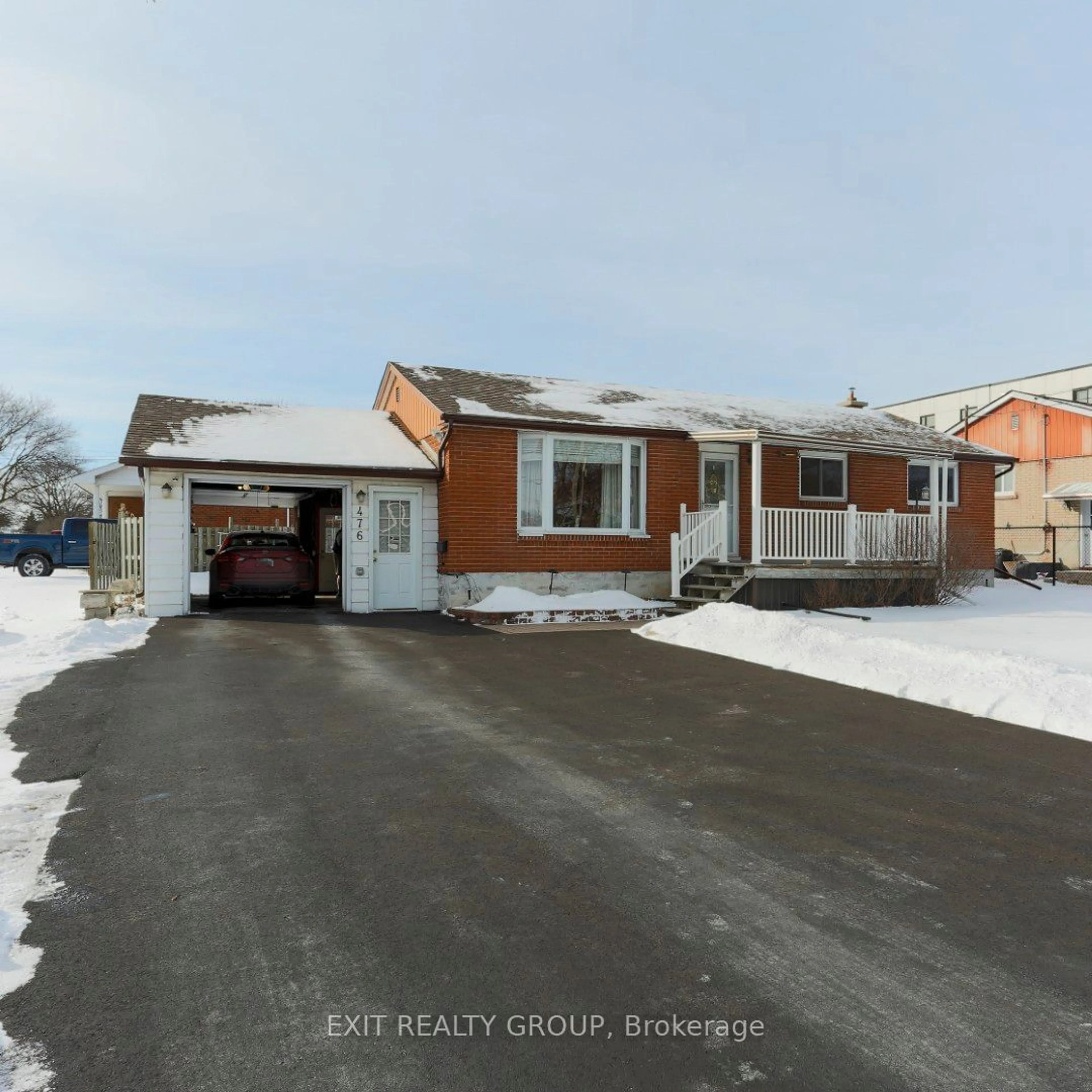 A pic from outside/outdoor area/front of a property/back of a property/a pic from drone, street for 476 Sidney St, Belleville Ontario K8P 4A2