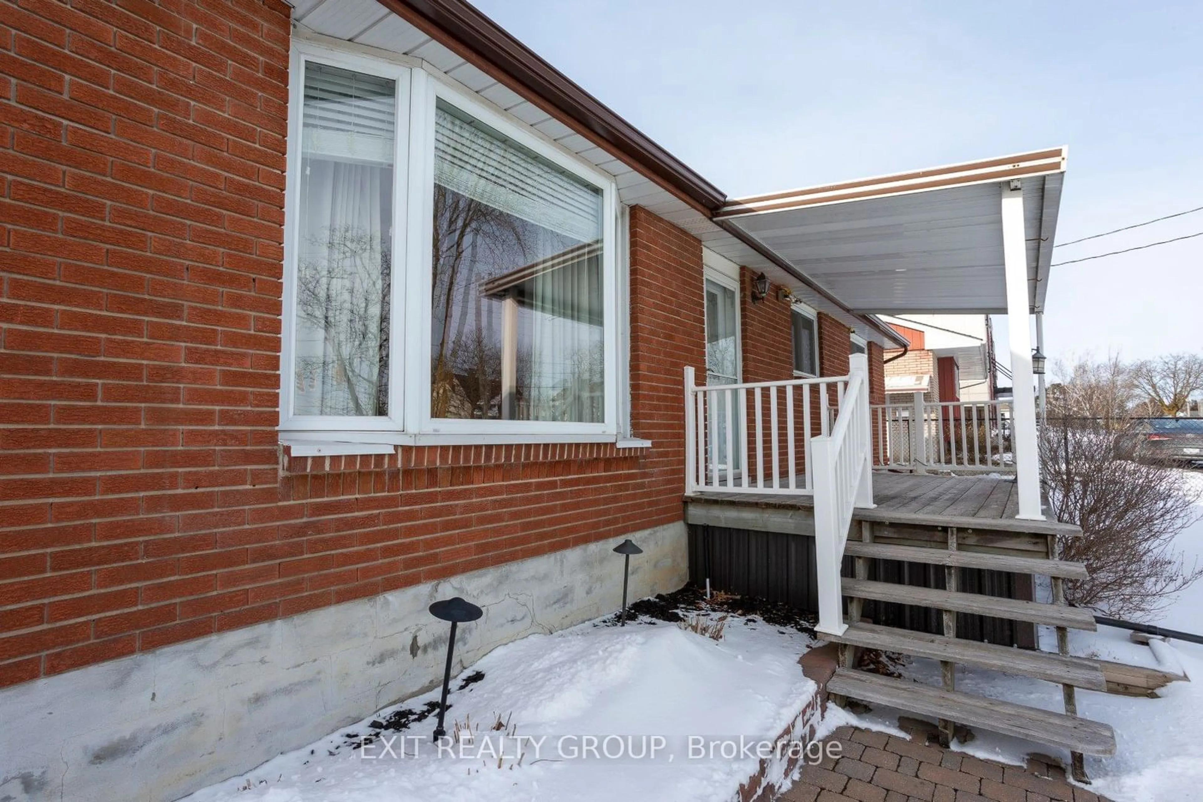 Unknown for 476 Sidney St, Belleville Ontario K8P 4A2