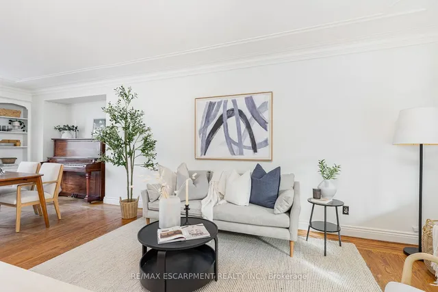 Additional property image - 166 Rothsay Ave