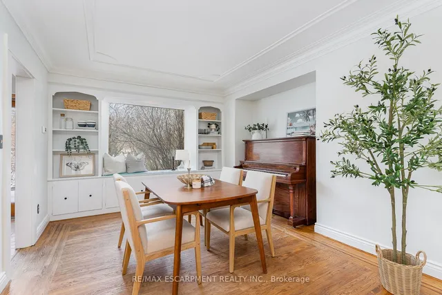 Additional property image - 166 Rothsay Ave