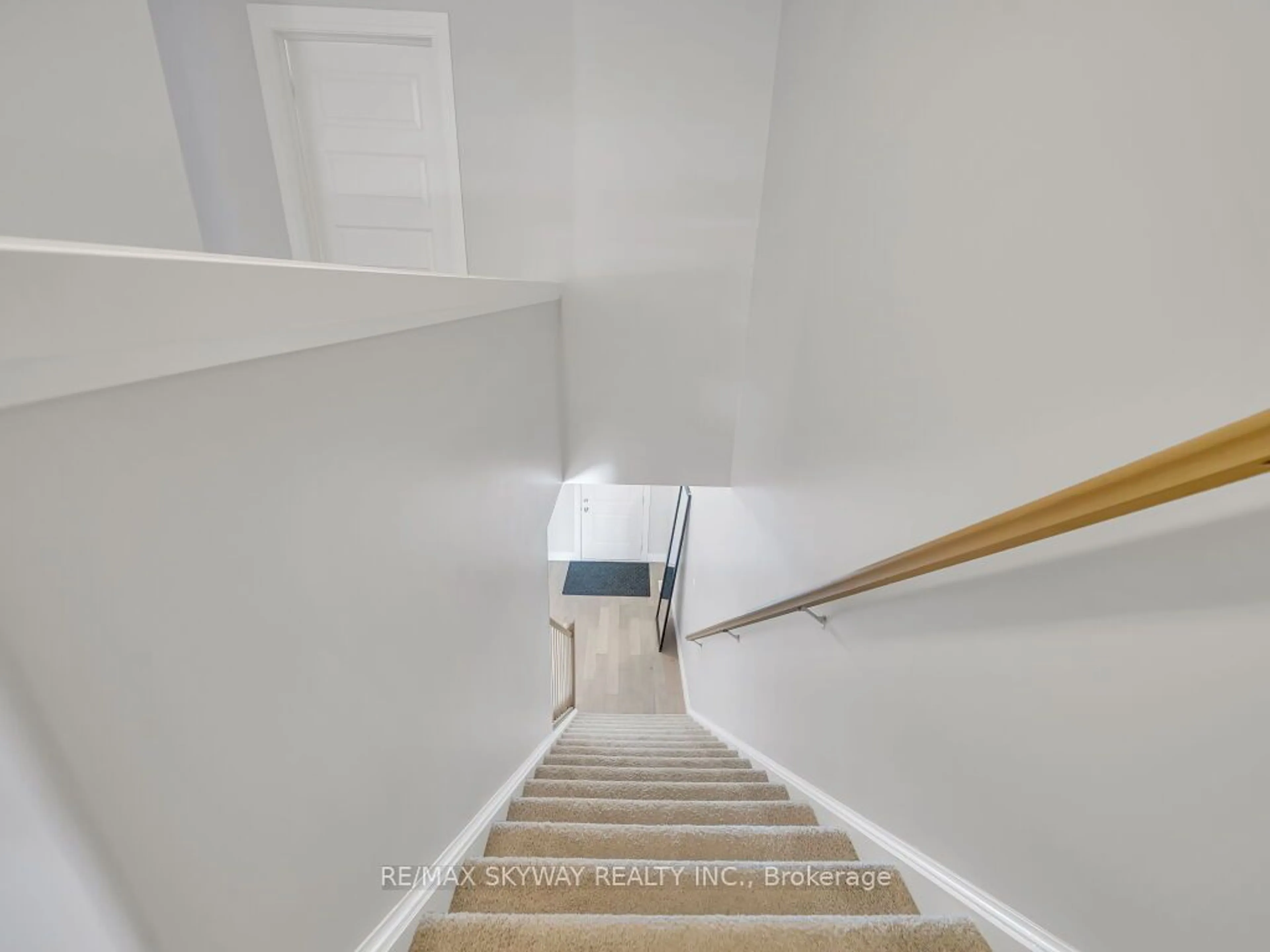 Stairs for 1071 Upperpoint Ave, London Ontario N6K 0L1