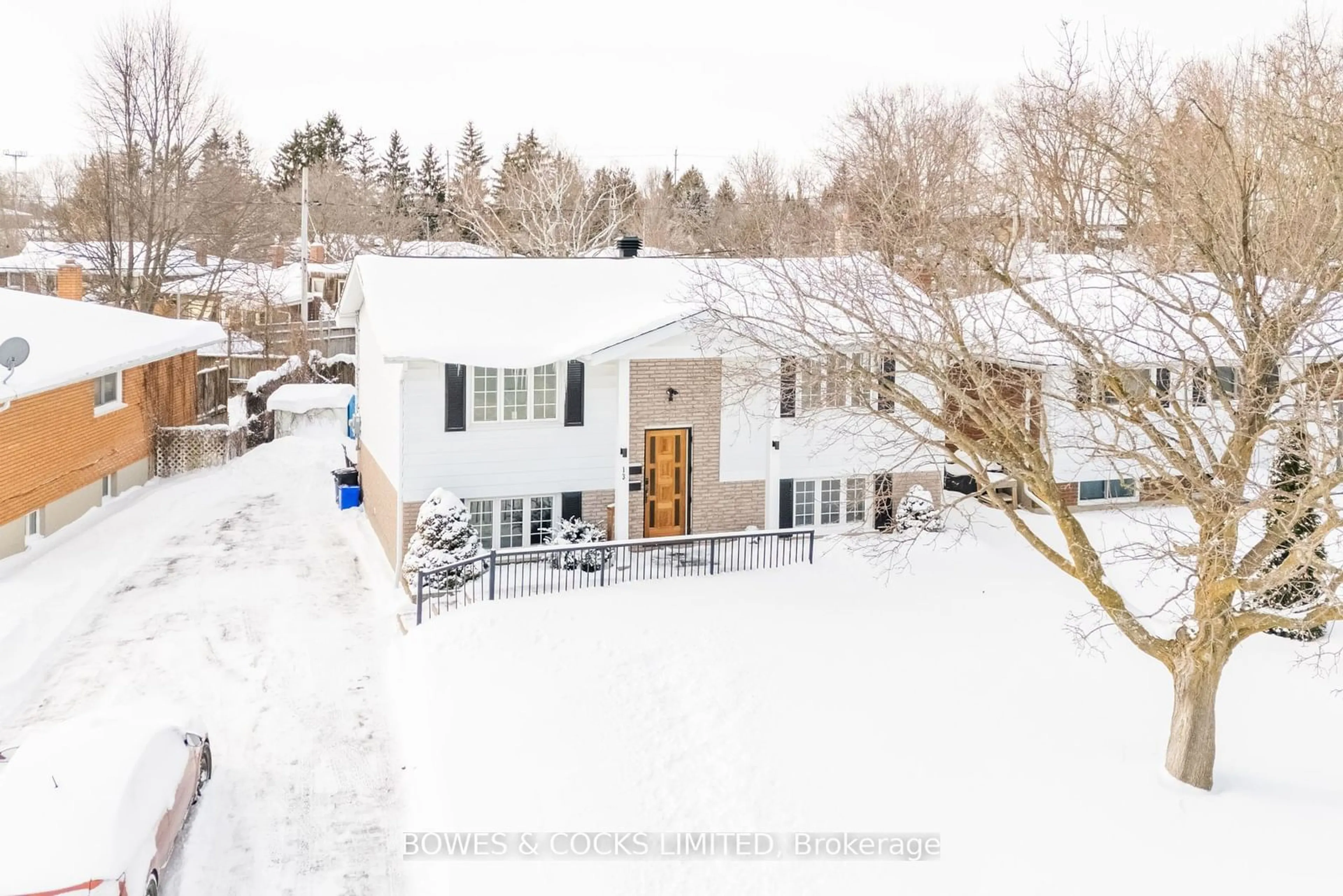 A pic from outside/outdoor area/front of a property/back of a property/a pic from drone, street for 13 Rosemary Dr, Kawartha Lakes Ontario K9V 4T2