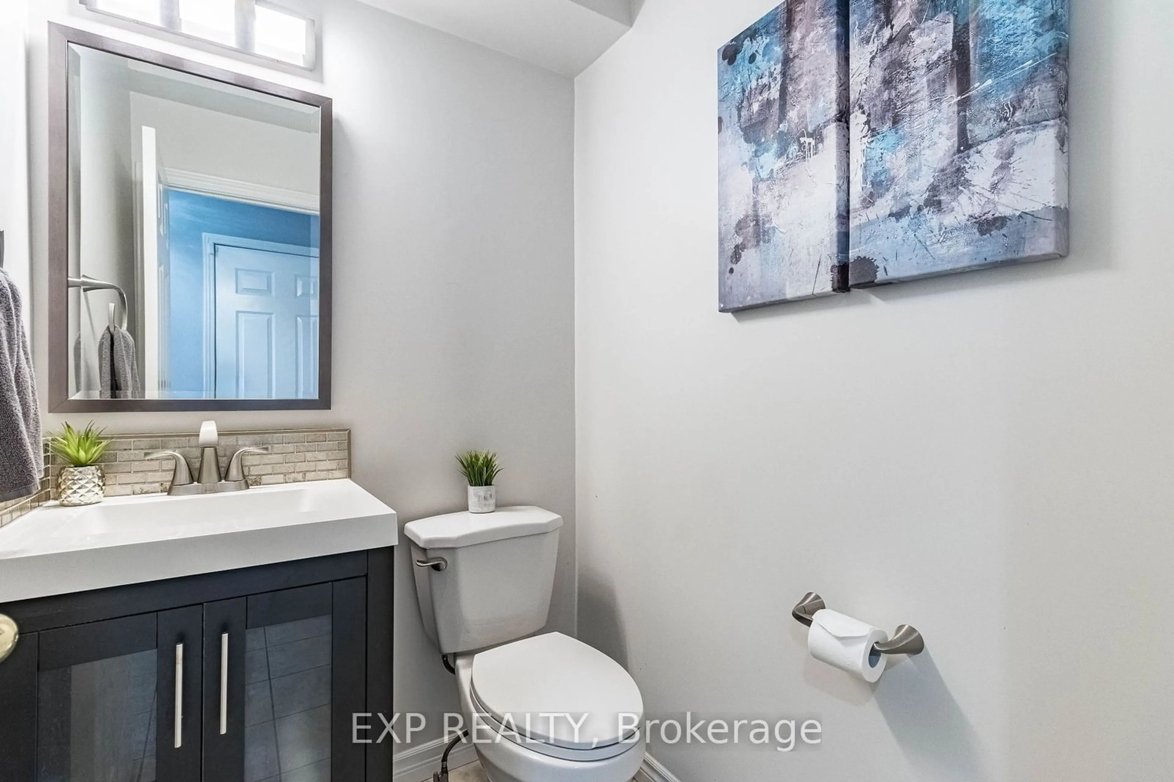 Standard bathroom, ceramic/tile floor for 485 Green Rd #42, Hamilton Ontario L8E 6A8