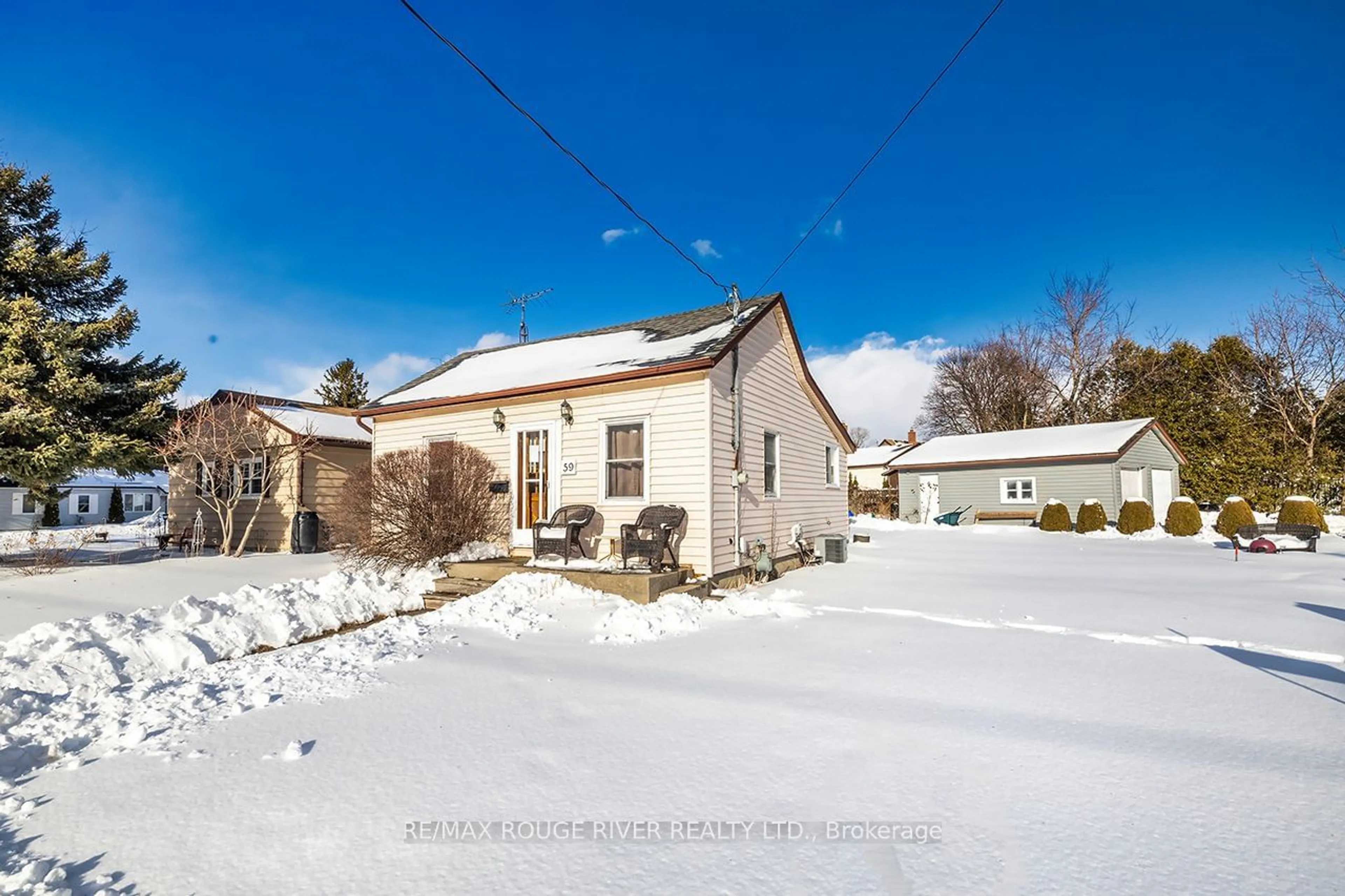 A pic from outside/outdoor area/front of a property/back of a property/a pic from drone, street for 59 Toronto Rd, Port Hope Ontario L1A 3R8