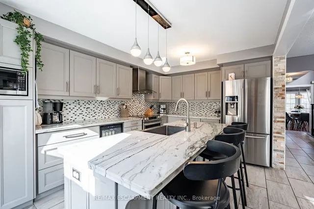 Additional property image - 3 Gowland Dr