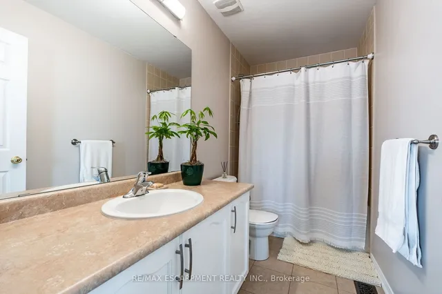 Additional property image - 3 Gowland Dr