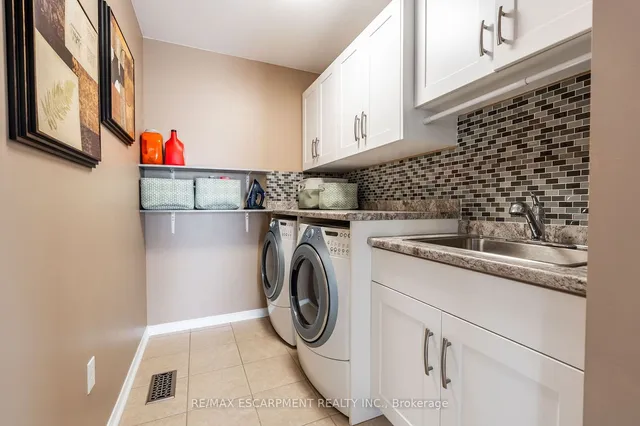 Additional property image - 3 Gowland Dr
