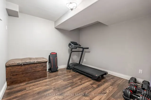 Additional property image - 3 Gowland Dr