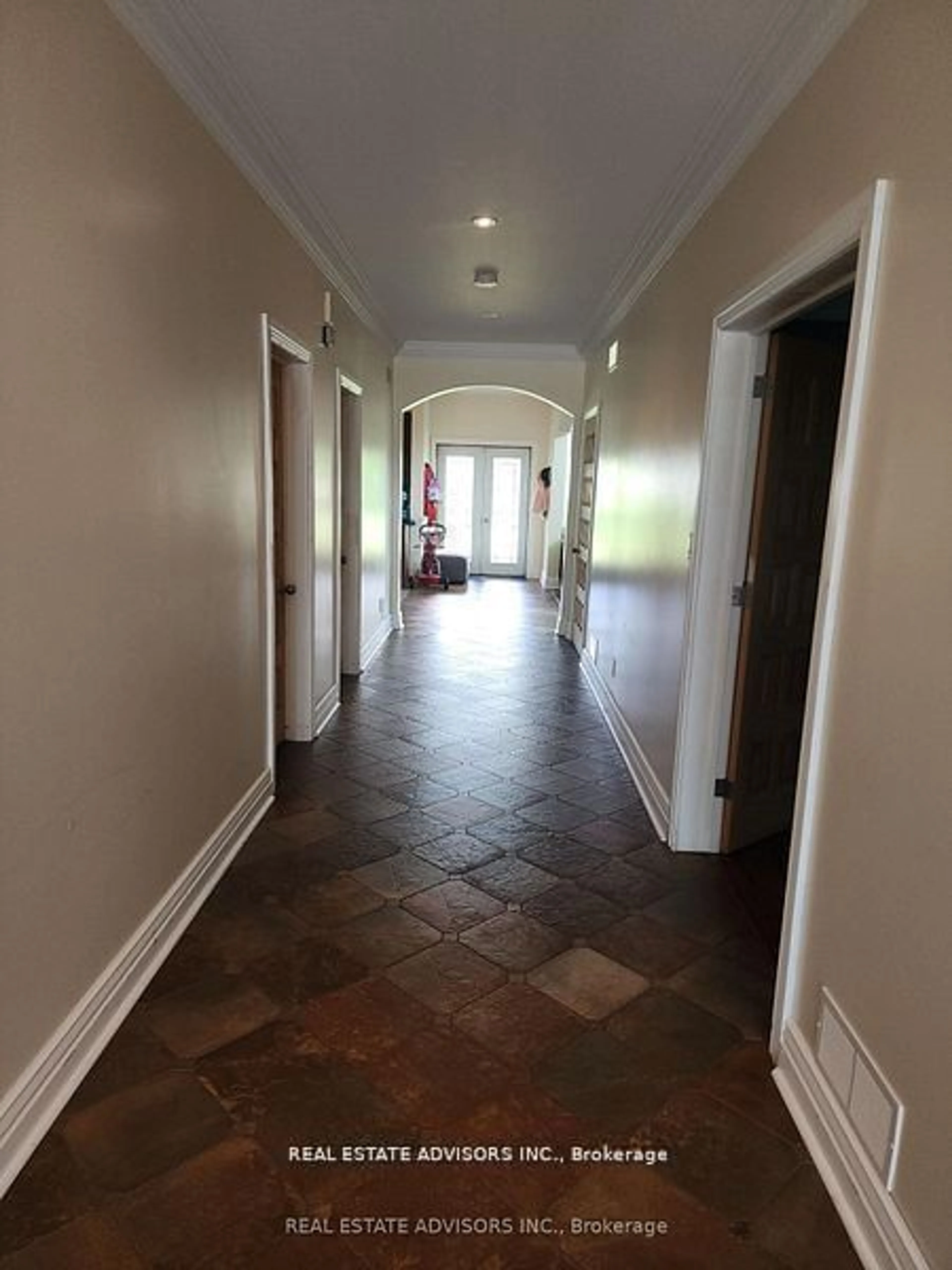 Indoor foyer for 6 Oliver Rd, Addington Highlands Ontario K0H 1Z0