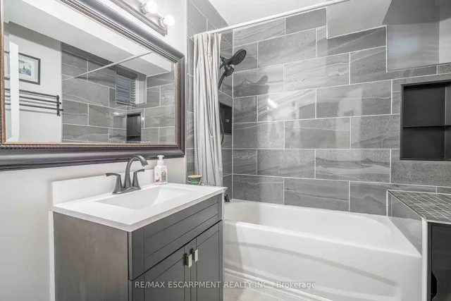 Additional property image - 356 HUNTER St Unit 9