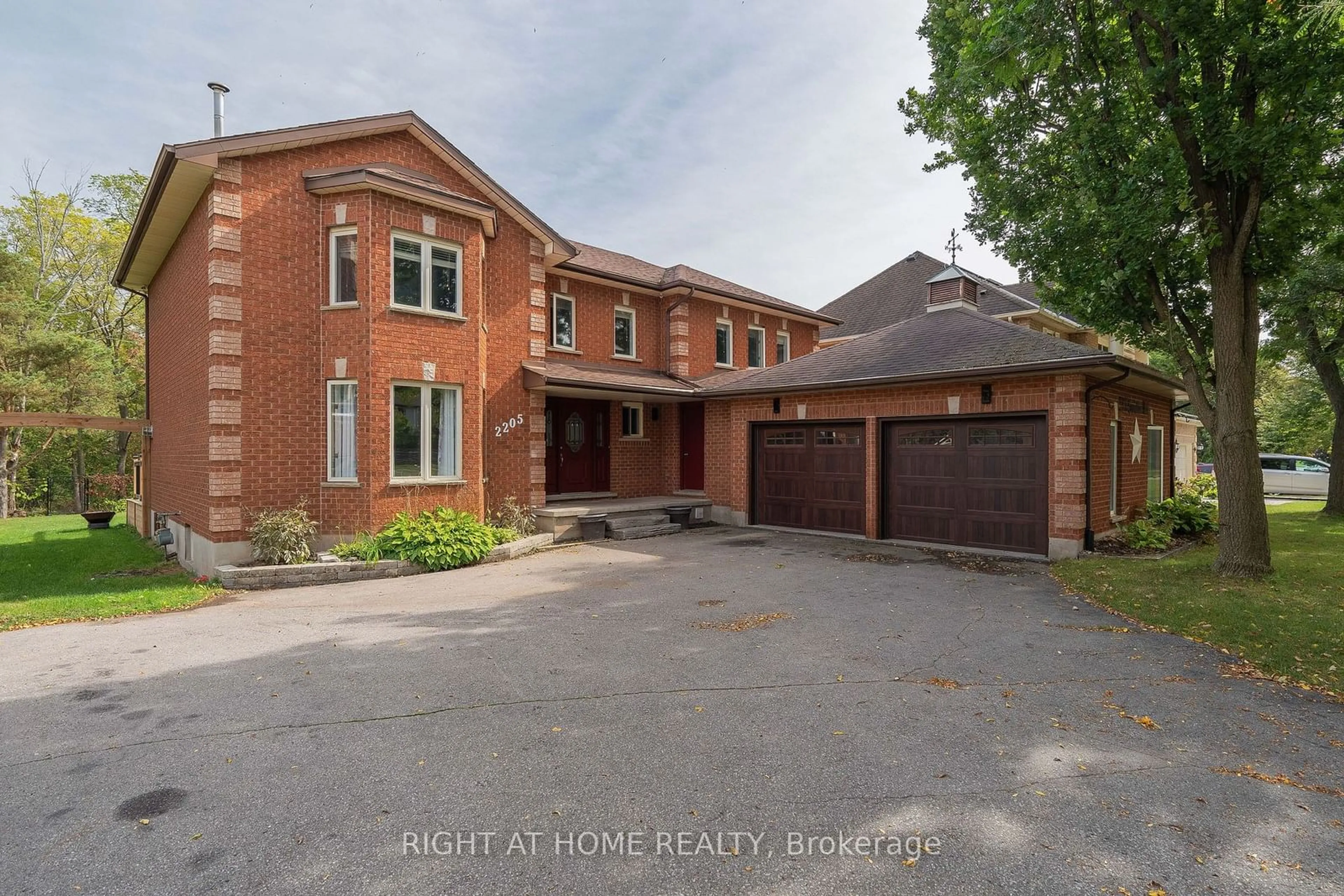 Home with brick exterior material, street for 2205 Coronation Blvd, Cambridge Ontario N3H 3S1