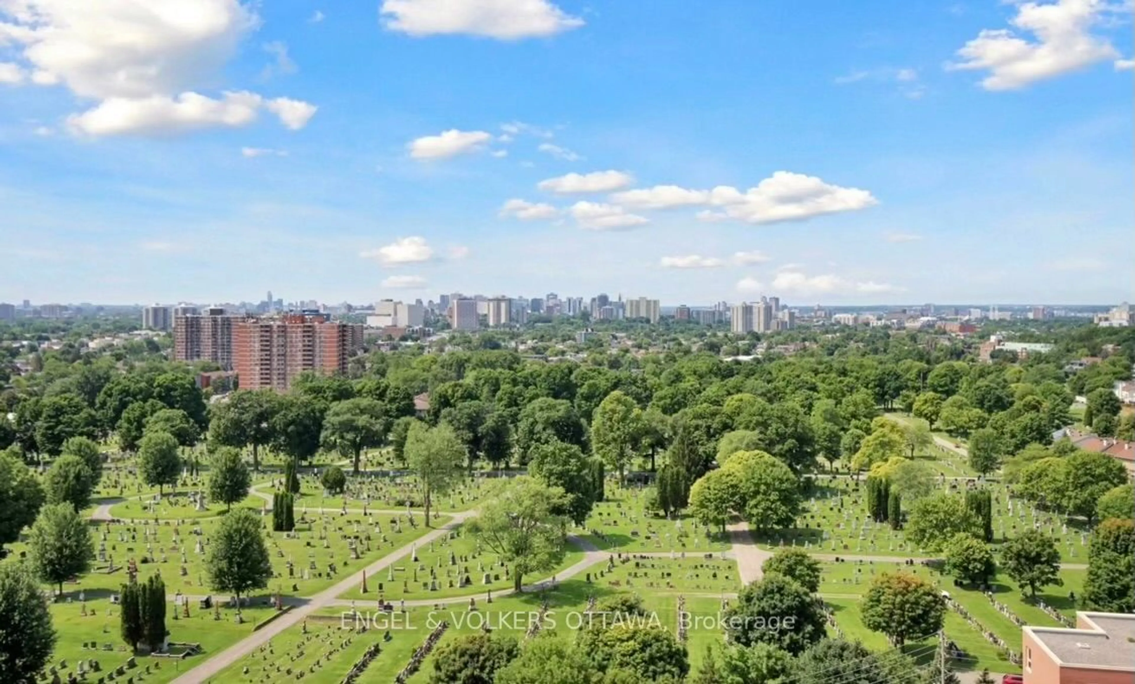 A pic from outside/outdoor area/front of a property/back of a property/a pic from drone, city buildings view from balcony for 515 St. Laurent Blvd #2408, Manor Park - Cardinal Glen and Area Ontario K1K 3X4