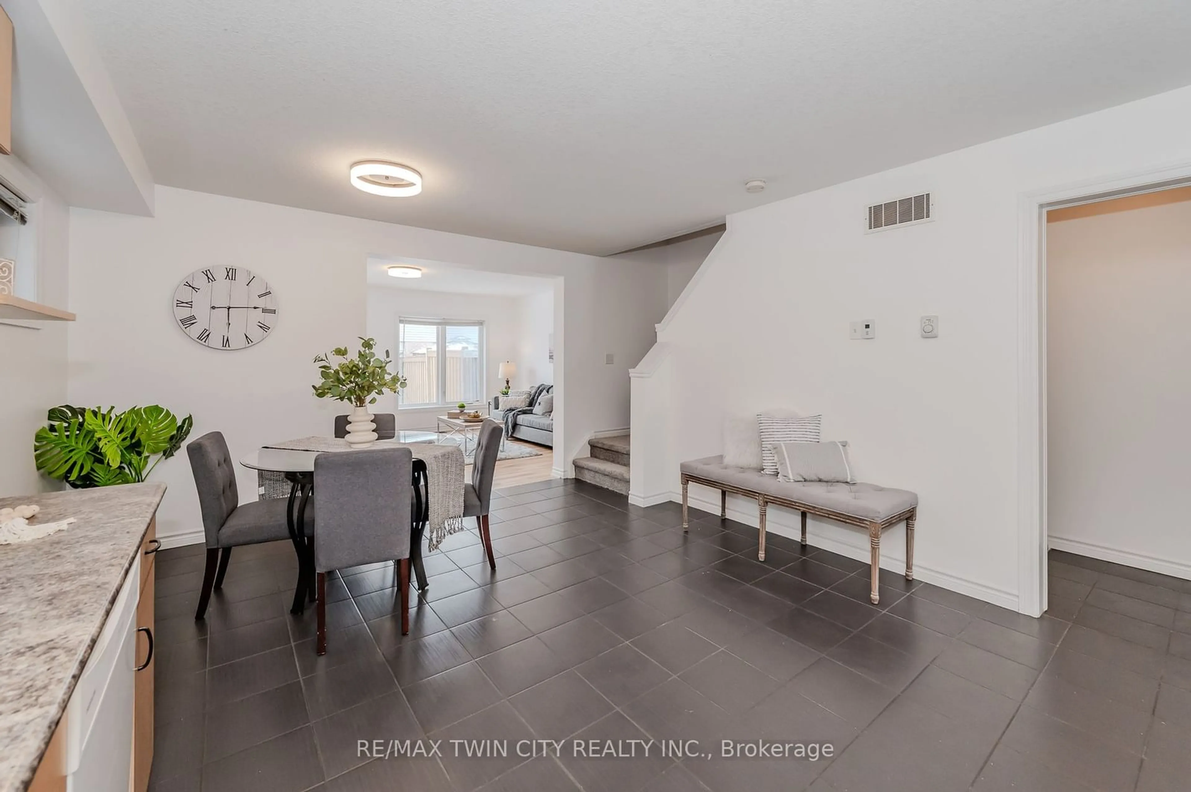 Dining room, ceramic/tile floor for 6 Broadoaks Dr, Cambridge Ontario N1T 2C3