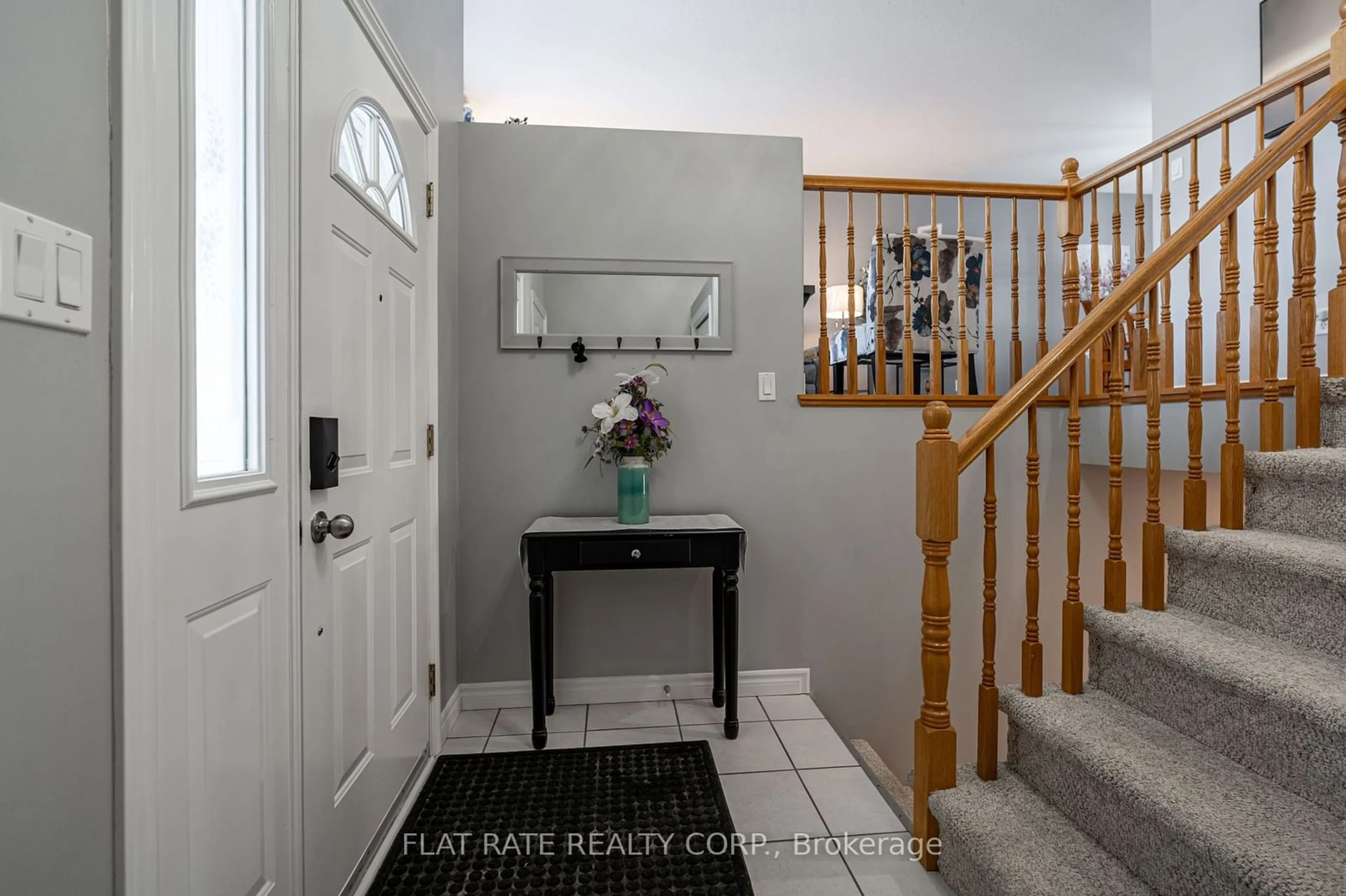 Indoor entryway for 18 BELLYOU Lane, Quinte West Ontario K8V 6W4