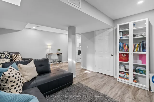 Additional property image - 485 Green Rd Unit 39
