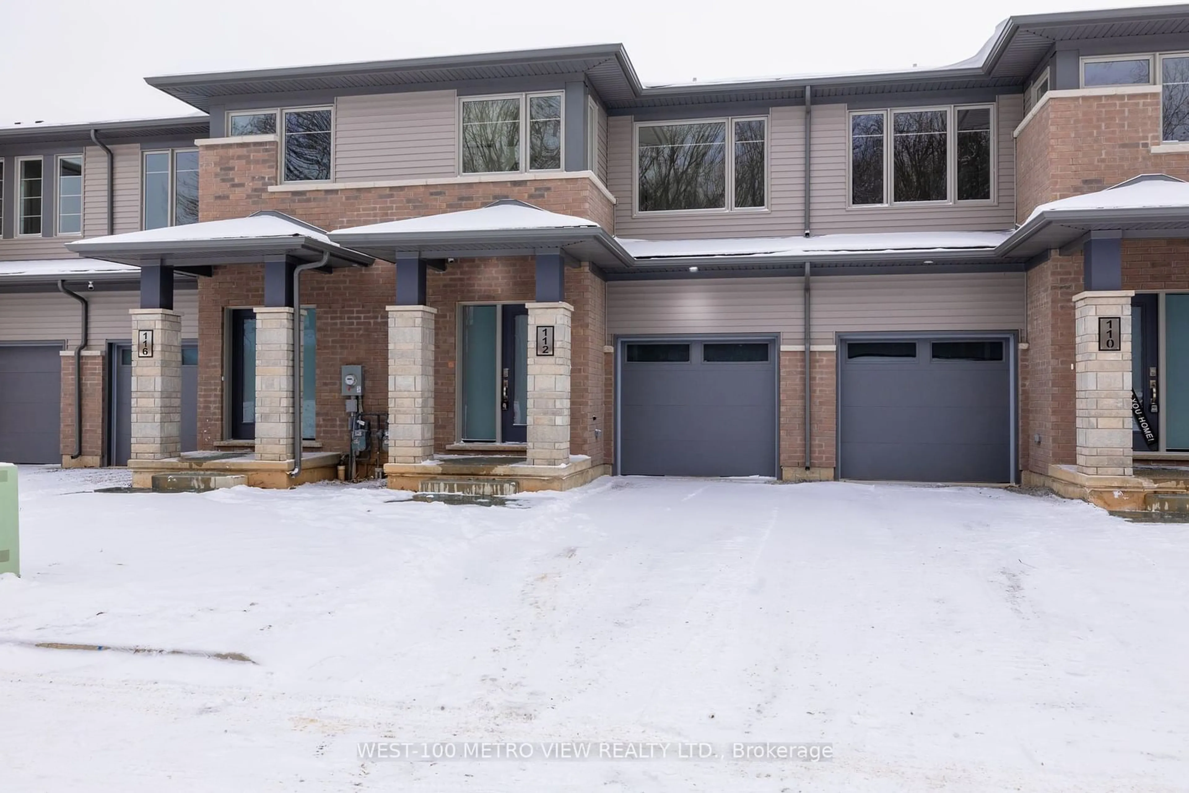 Home with brick exterior material, street for 112 Willson Dr, Thorold Ontario L2V 0M4