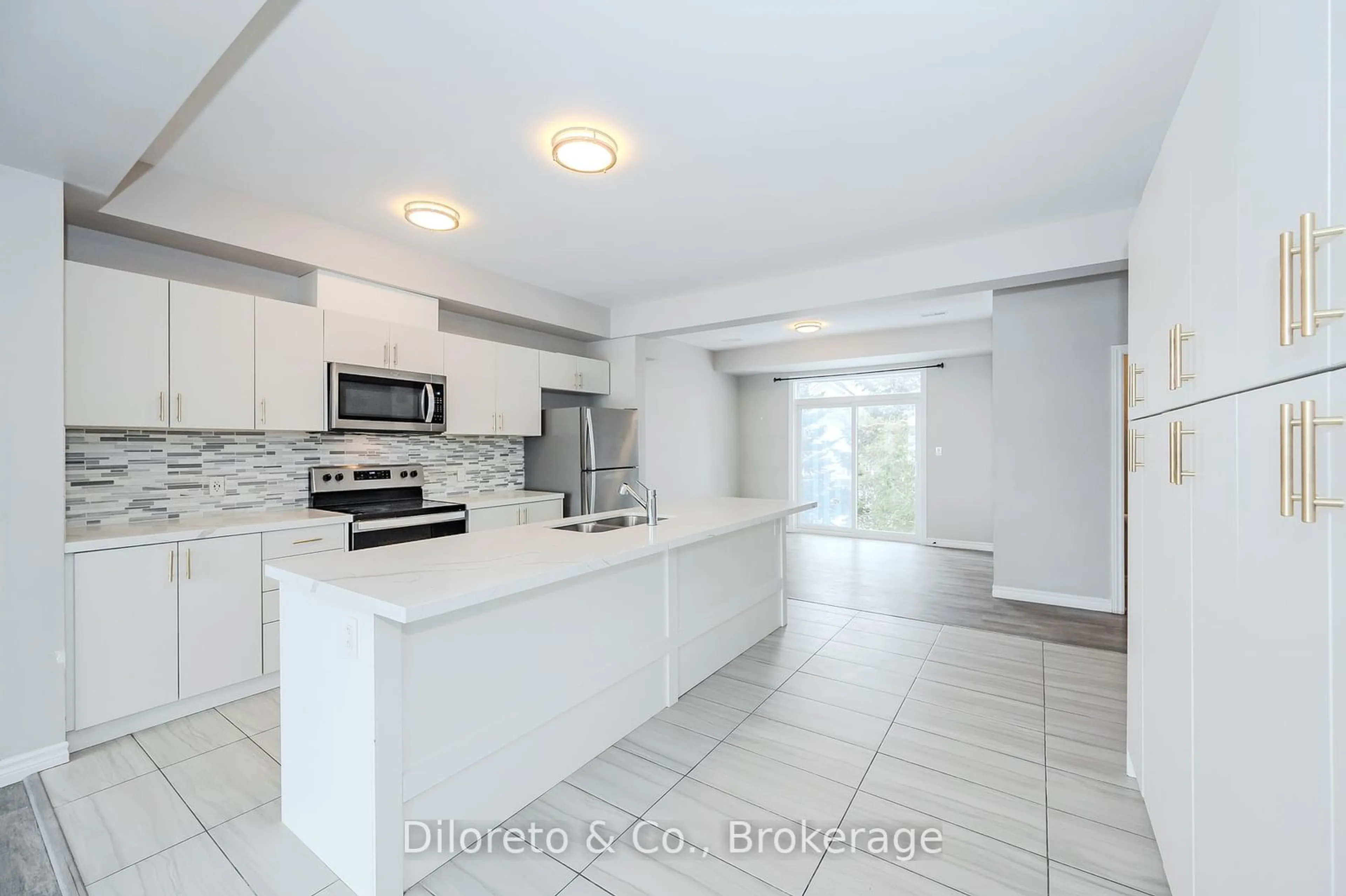 Open concept kitchen, ceramic/tile floor for 1131 Gordon St #5, Guelph Ontario N1L 1H2