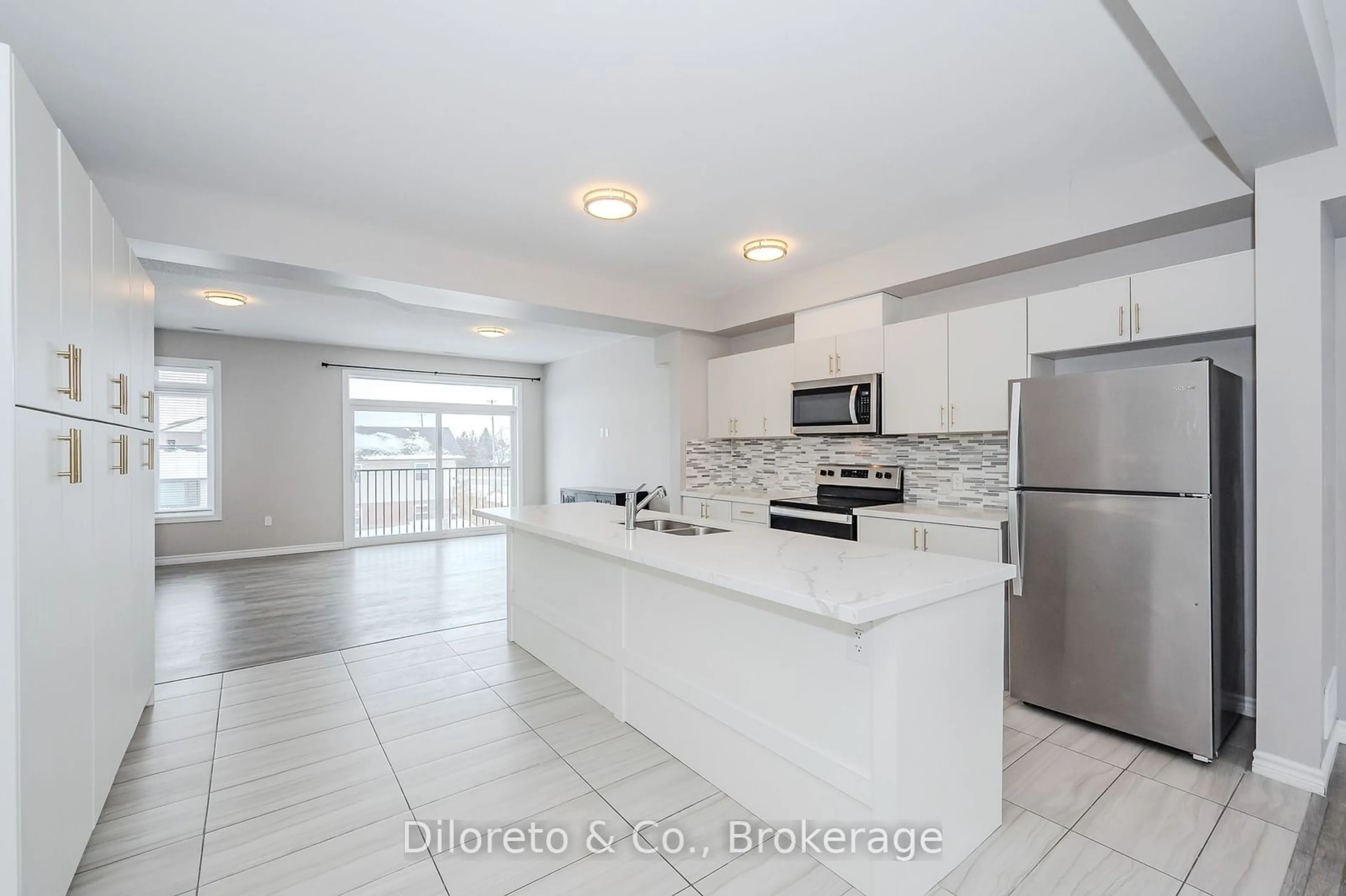 Open concept kitchen, ceramic/tile floor for 1131 Gordon St #5, Guelph Ontario N1L 1H2