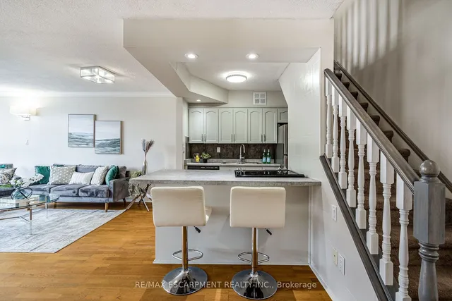 Additional property image - 10 John St Unit 209