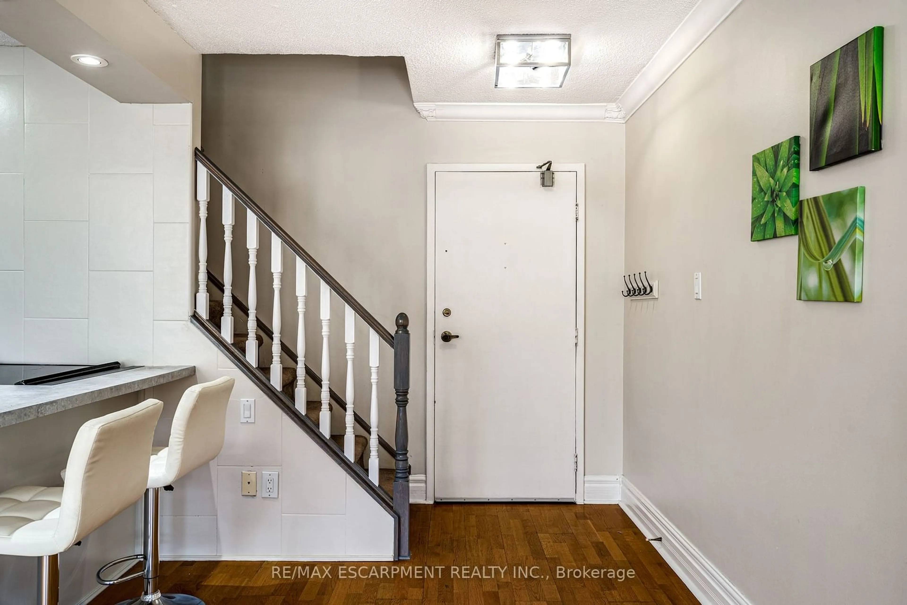 Indoor entryway for 10 John St #209, Hamilton Ontario L9H 6J3