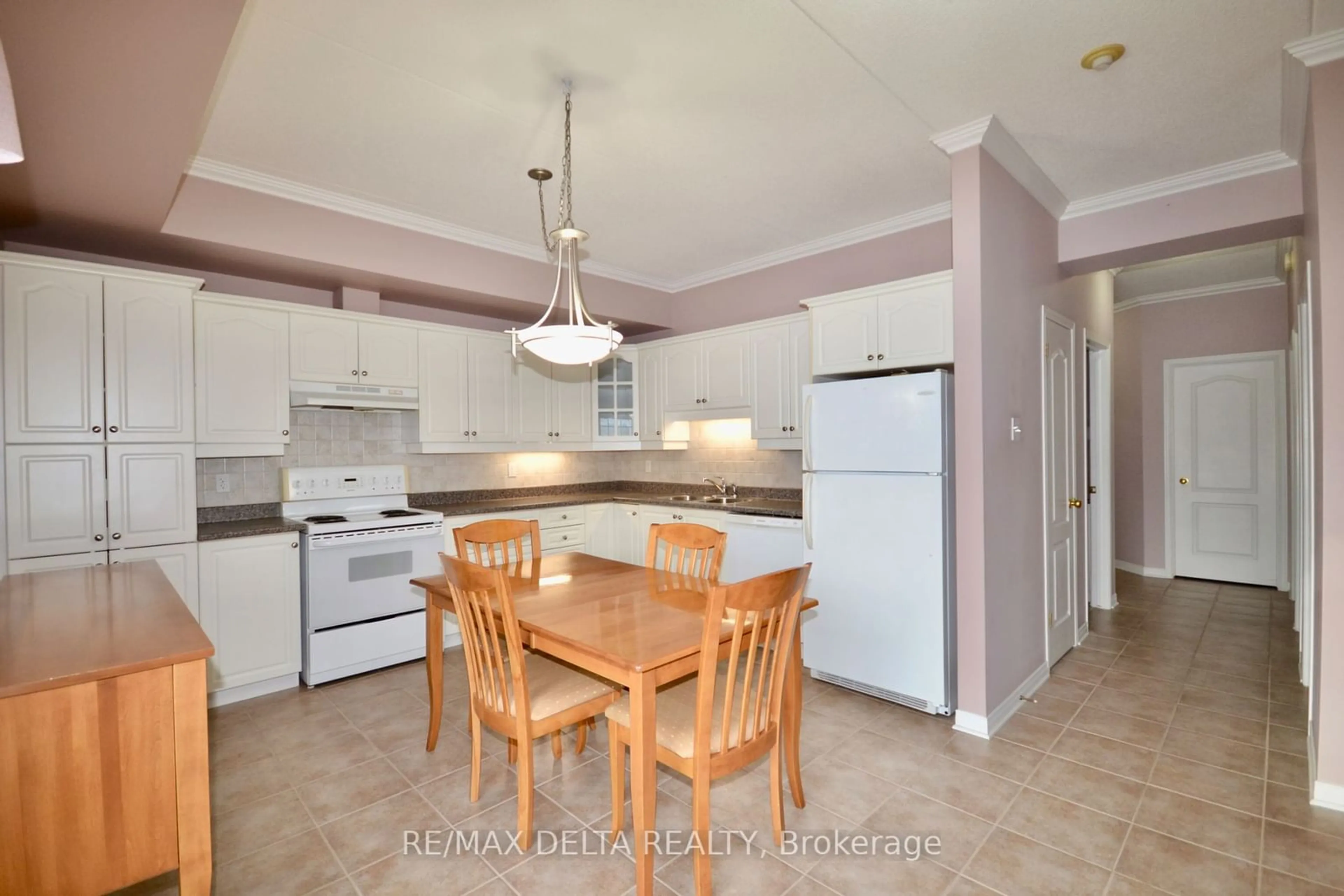 Standard kitchen, unknown for 2921 Laurier St #105, Clarence-Rockland Ontario K4K 1V2