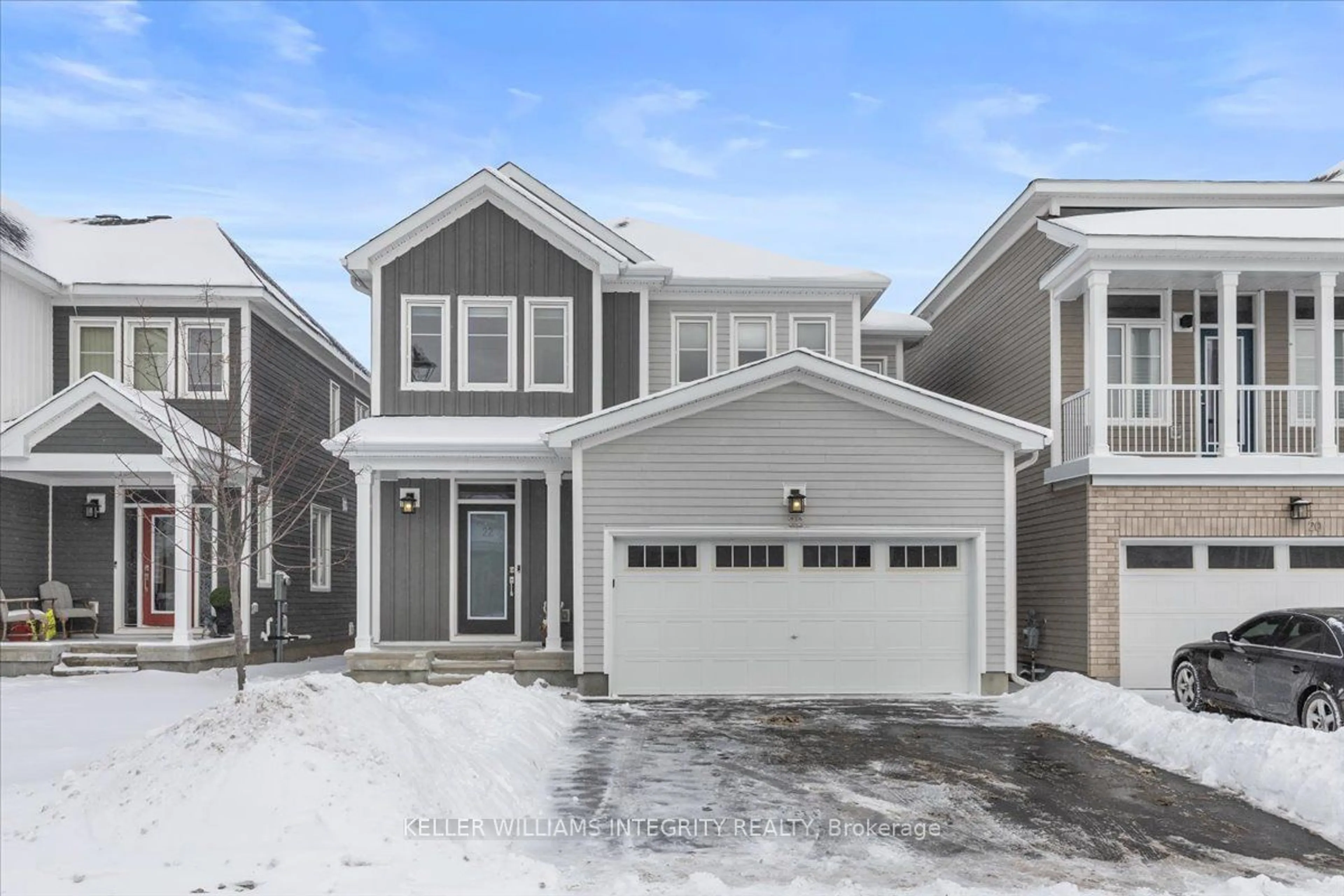 Home with vinyl exterior material, street for 22 Pacing Walk Rd, Stittsville - Munster - Richmond Ontario K0A 2Z0