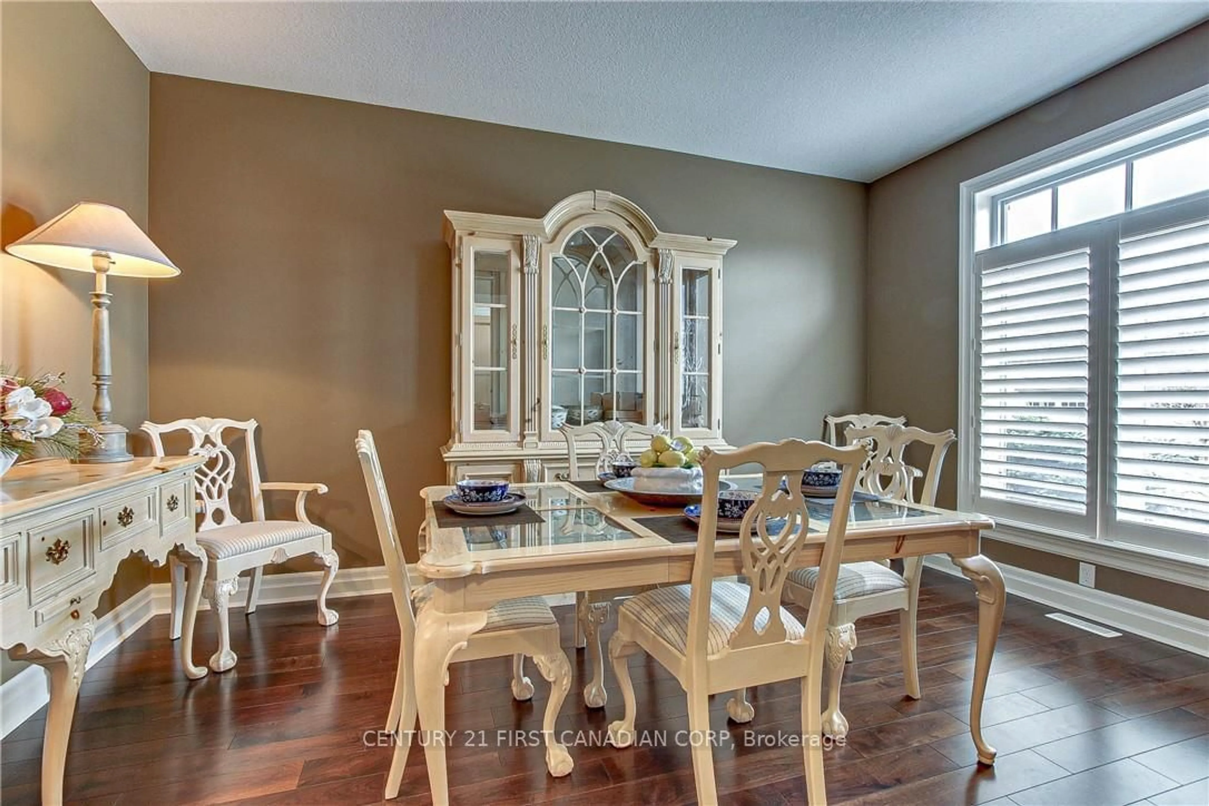 Dining room, unknown for 725 Eagletrace Dr #17, London Ontario N6G 0J7