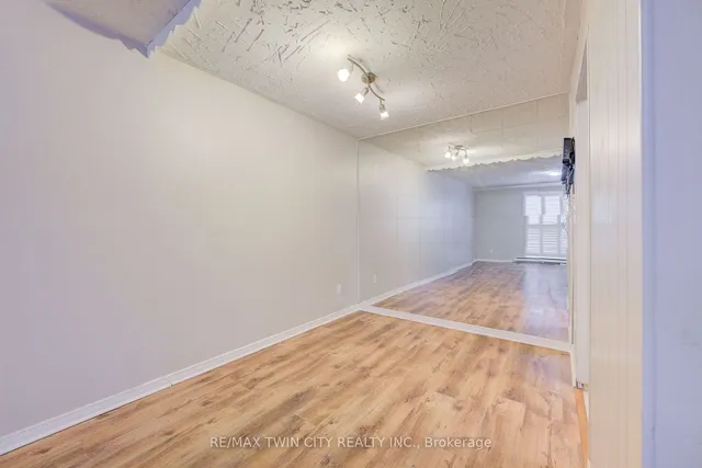 Additional property image - 24 Mooregate Cres Unit 202
