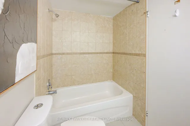 Additional property image - 24 Mooregate Cres Unit 202