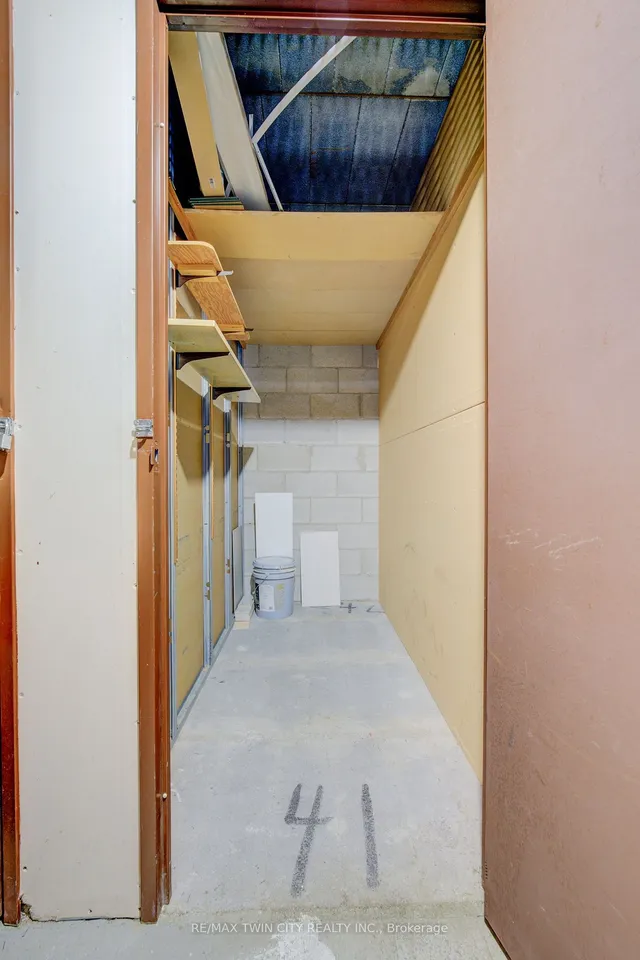 Additional property image - 24 Mooregate Cres Unit 202