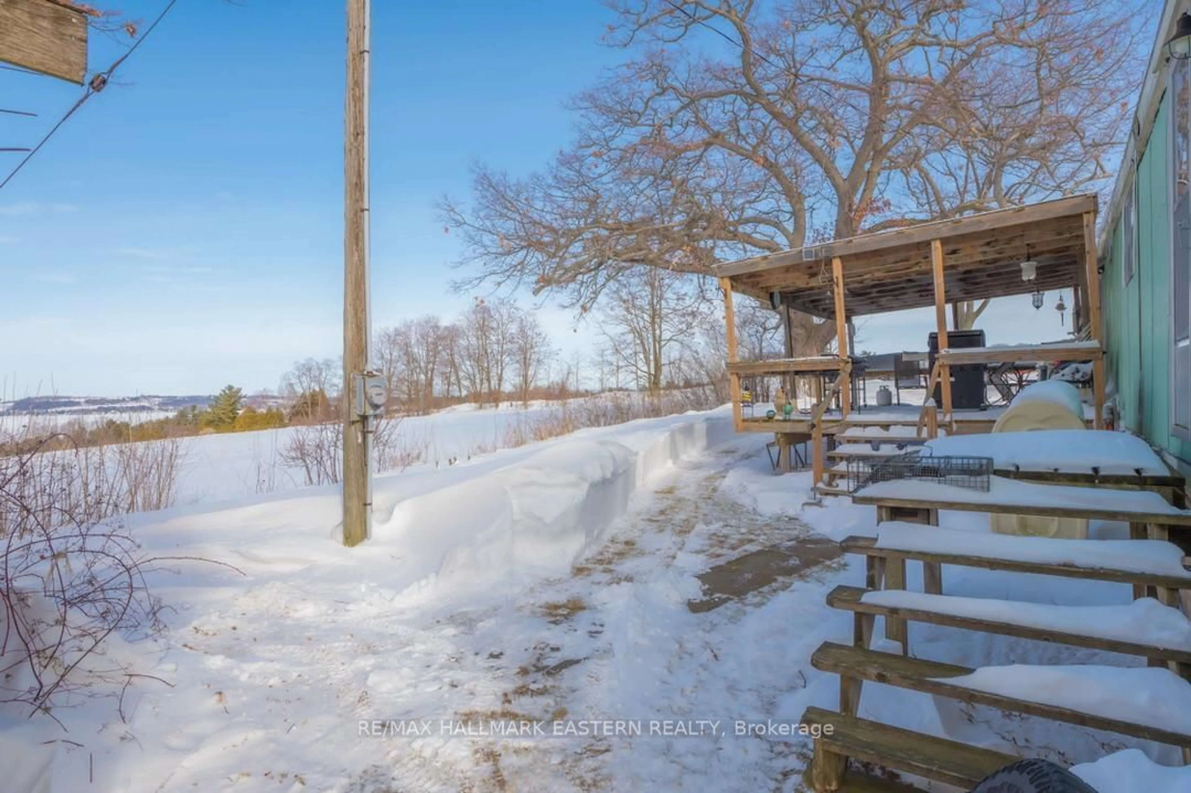 Patio, unknown for 5070 Tower Manor Rd, Hamilton Township Ontario K0L 1E0