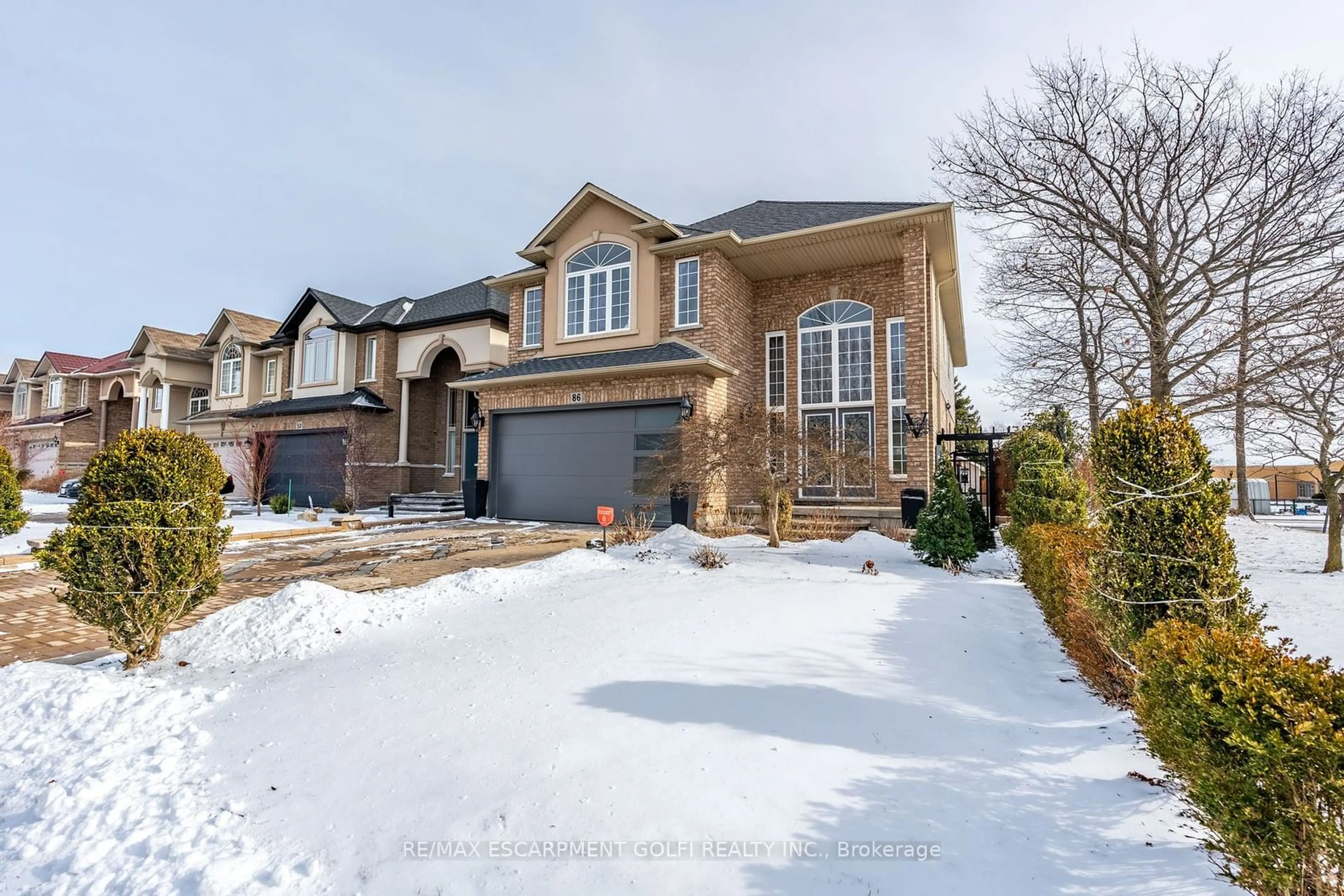 Home with brick exterior material, street for 86 Templemead Dr, Hamilton Ontario L8W 3G4