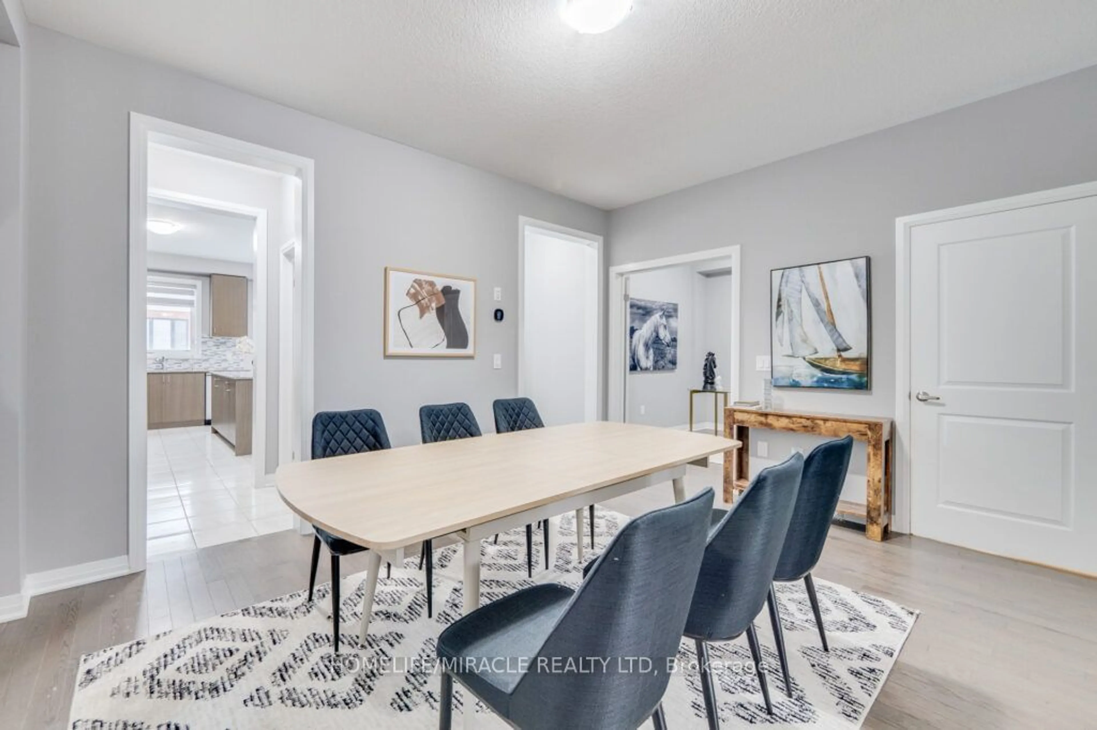 Dining room, unknown for 22 Rustic Oak Tr, North Dumfries Ontario N0B 1E0