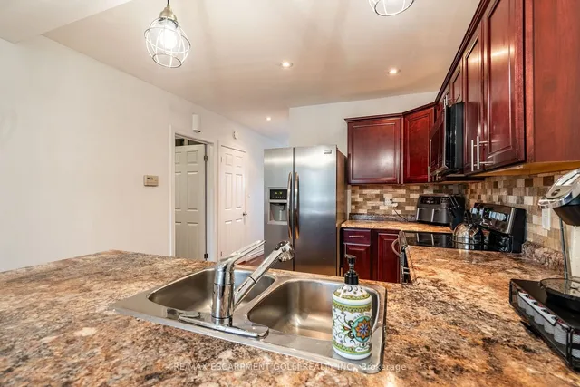 Additional property image - 76 Park Row