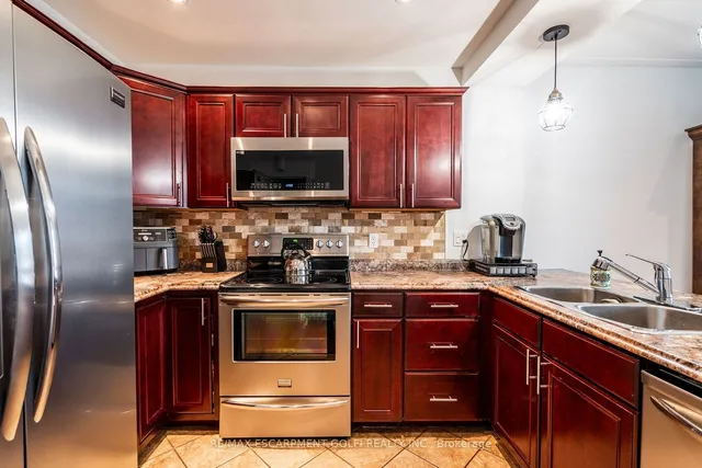 Additional property image - 76 Park Row