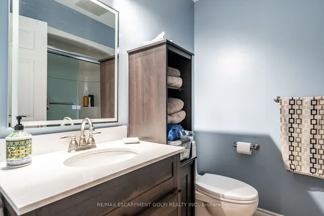 Additional property image - 76 Park Row