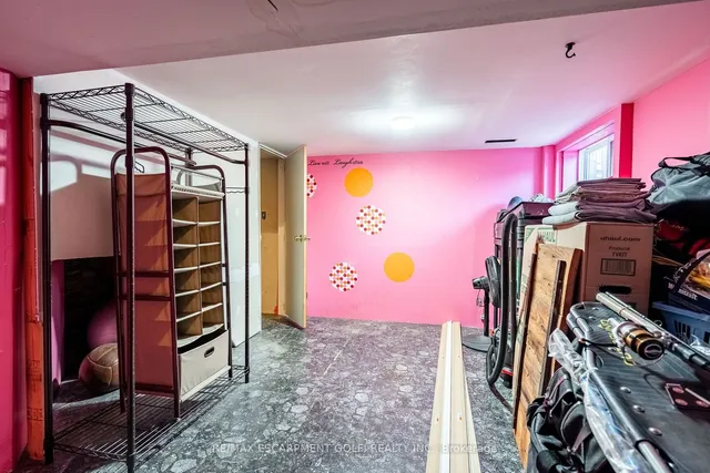 Additional property image - 76 Park Row
