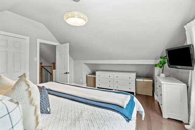 Additional property image - 377 East 16th St
