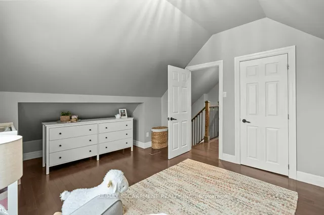 Additional property image - 377 East 16th St