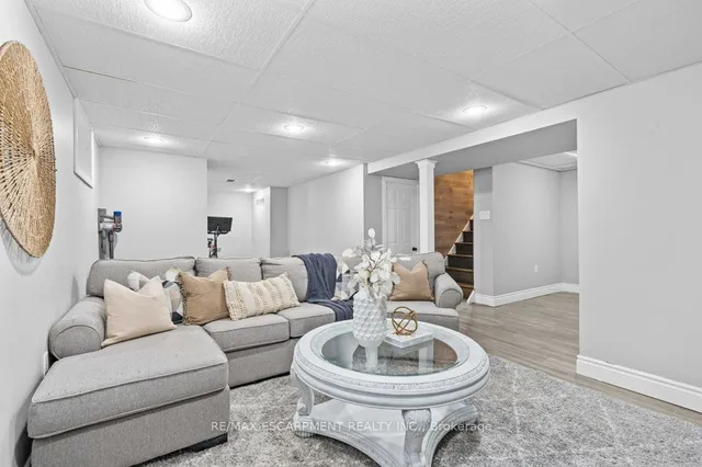 Additional property image - 377 East 16th St