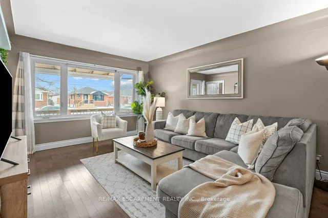 Additional property image - 377 East 16th St