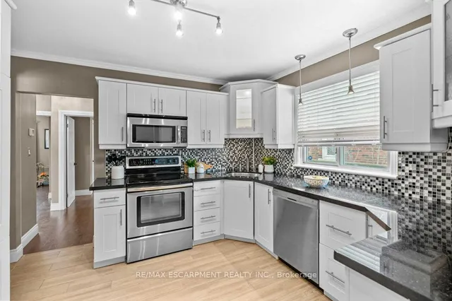 Additional property image - 377 East 16th St